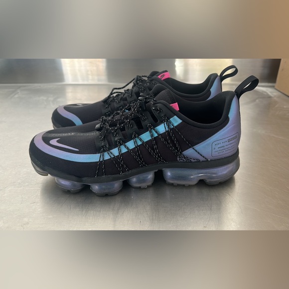 Nike Air VaporMax Run Utility
Throwback Future - Picture 3 of 7